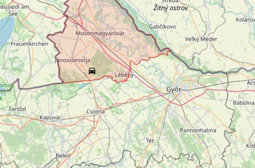 Fának ütközött egy autó a 86-os főúton